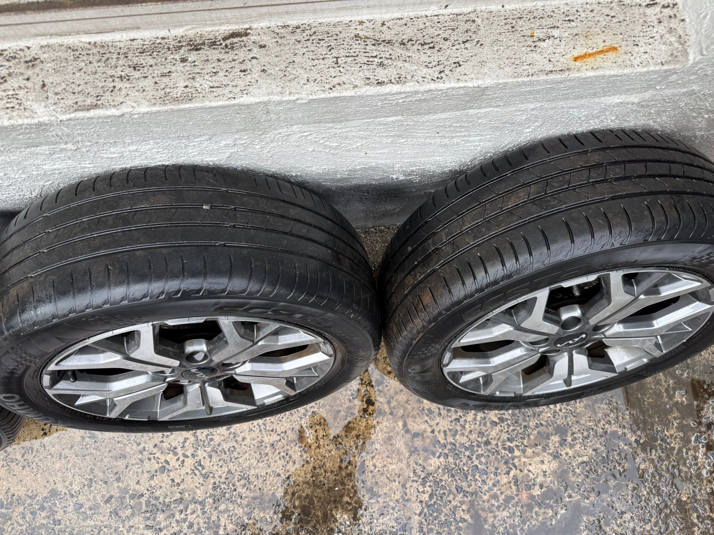 Kia Seltos 17” Alloy Wheels with Very Good Tyres