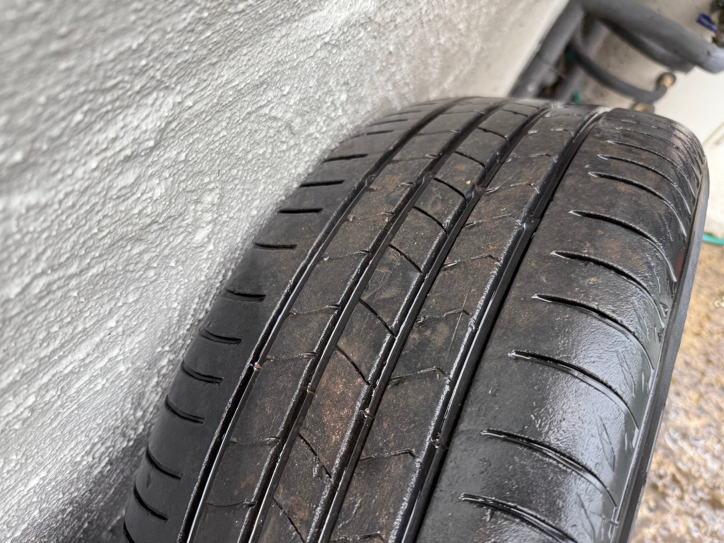 Kia Seltos 17” Alloy Wheels with Very Good Tyres