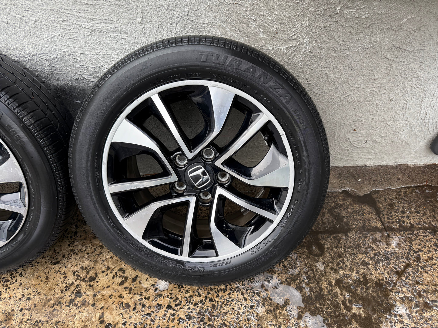 Honda Civic 16” Alloy Wheels with Good Tyres