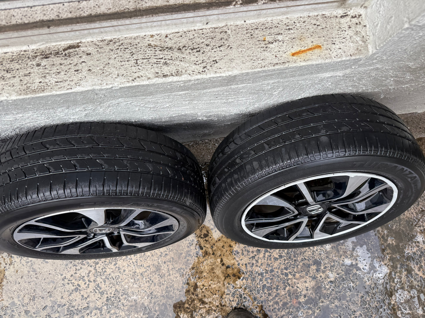 Honda Civic 16” Alloy Wheels with Good Tyres