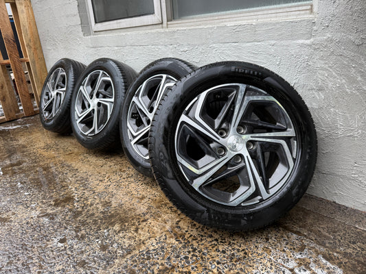 Hyundai i30 16” Alloy Wheels with Very Good Tyres