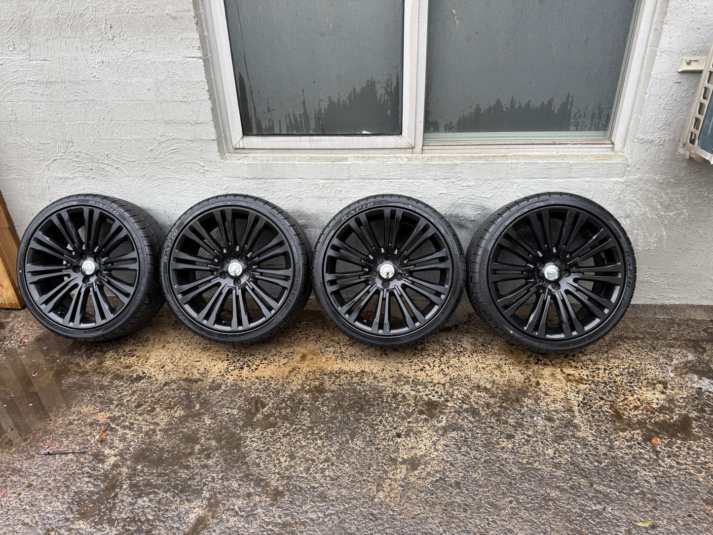 Chrysler 300 20” Alloy Wheels with New Tyres