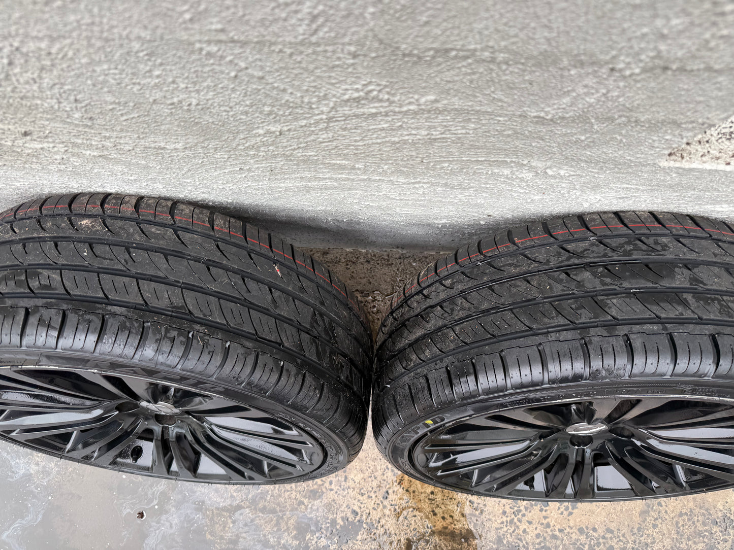 Chrysler 300 20” Alloy Wheels with New Tyres