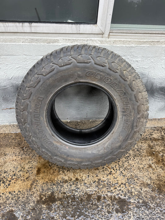 Yokohama Geolander X-AT 285/75R16 Tyre