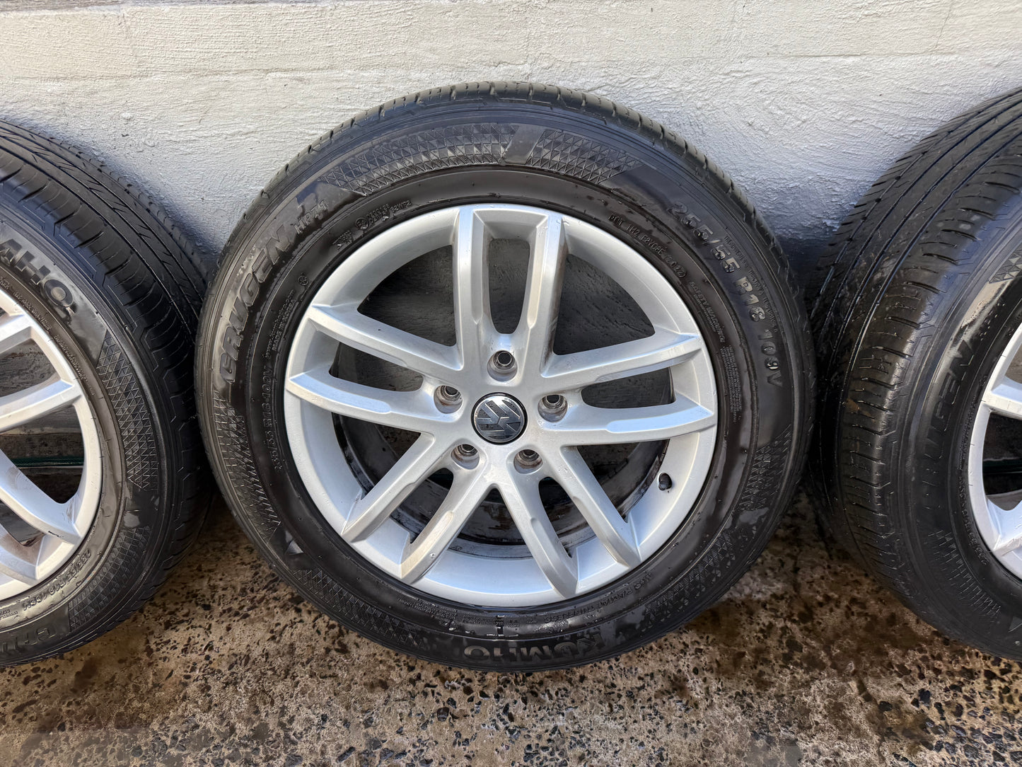 Volkswagen Touareg 18” Alloy Wheels with Good Tyres