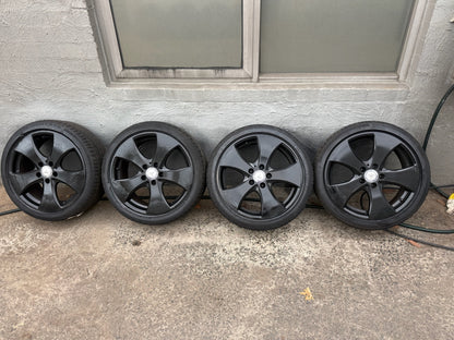 Mercedes Benz Black A-Class 18” Alloy Wheels with Tyres