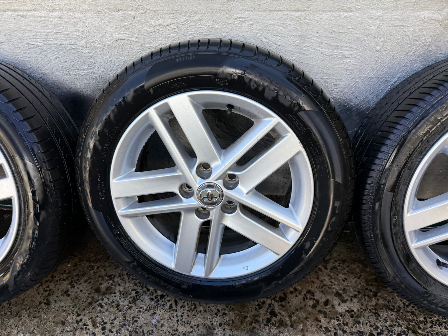 Toyota Camry 17” Alloy Wheels with Very Good Tyres