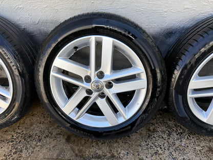 Toyota Camry 17” Alloy Wheels with Very Good Tyres