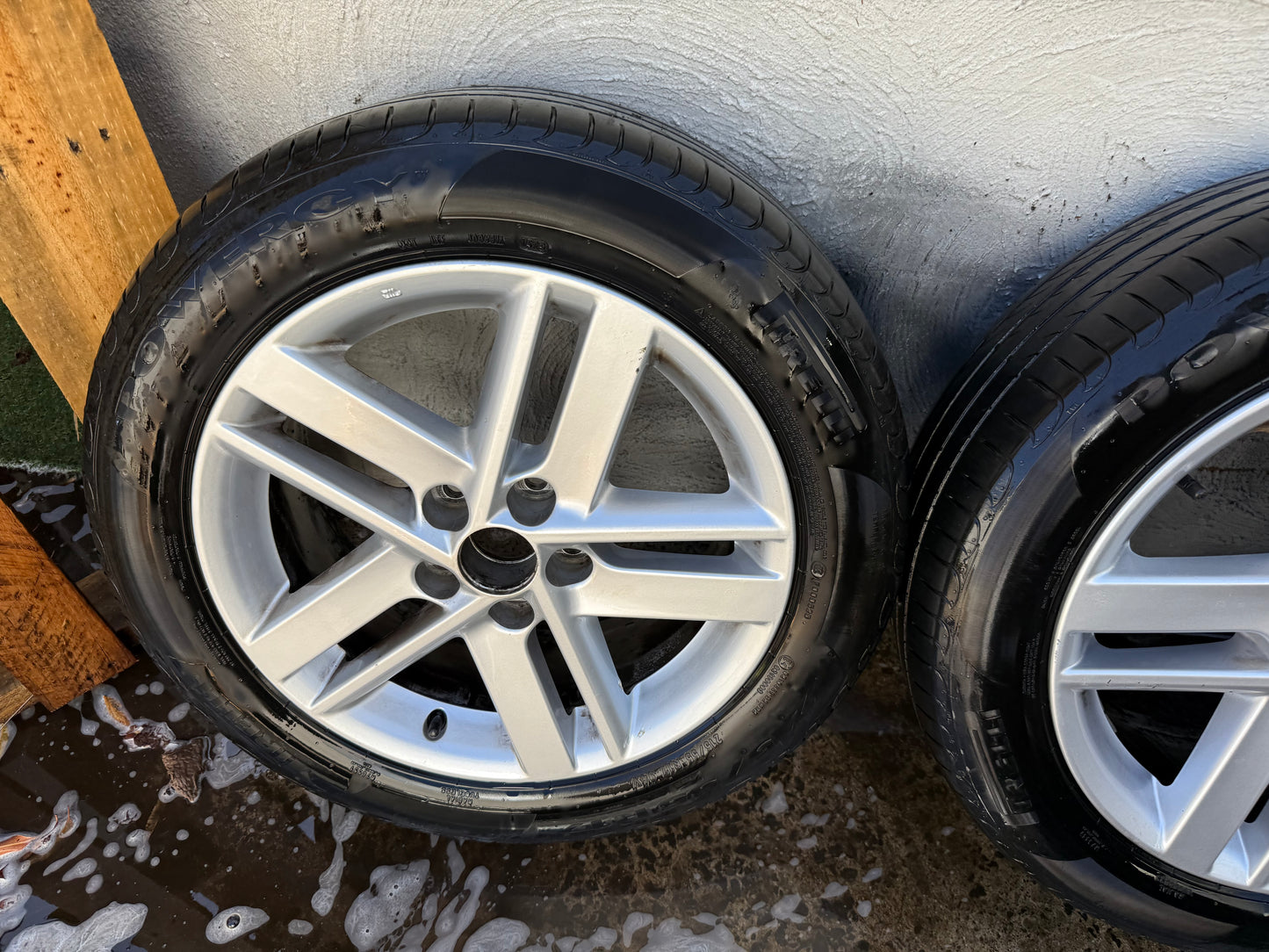 Toyota Camry 17” Alloy Wheels with Very Good Tyres