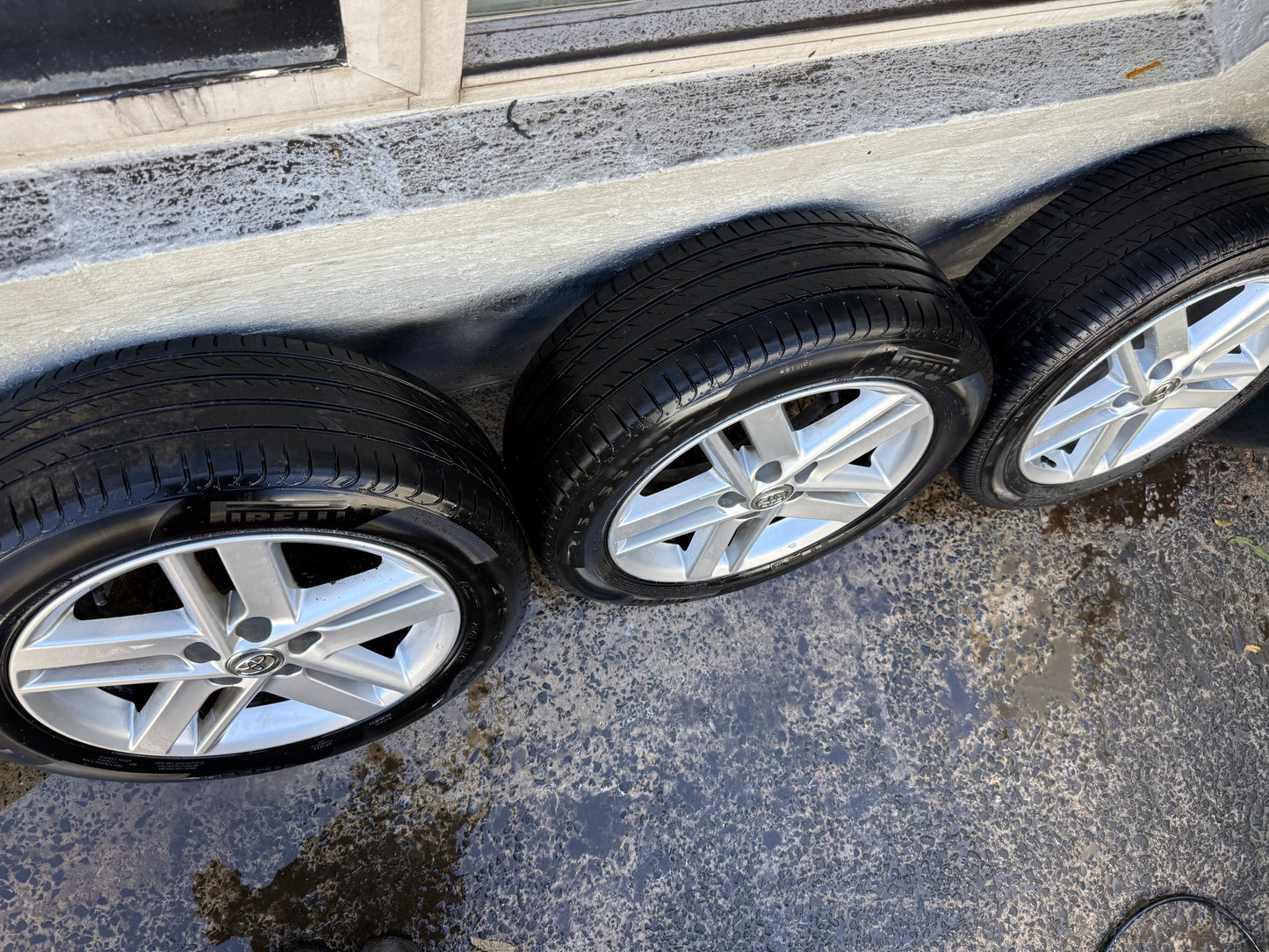 Toyota Camry 17” Alloy Wheels with Very Good Tyres