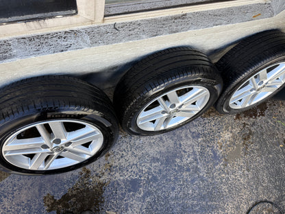 Toyota Camry 17” Alloy Wheels with Very Good Tyres