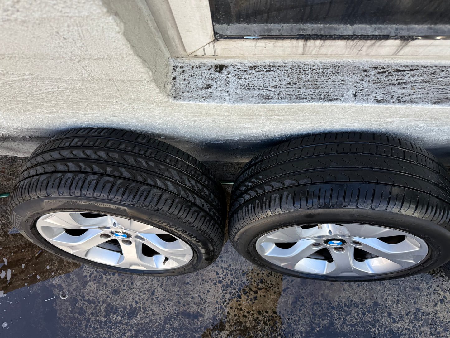 BMW X1 17” Alloy Wheels with Excellent Tyres
