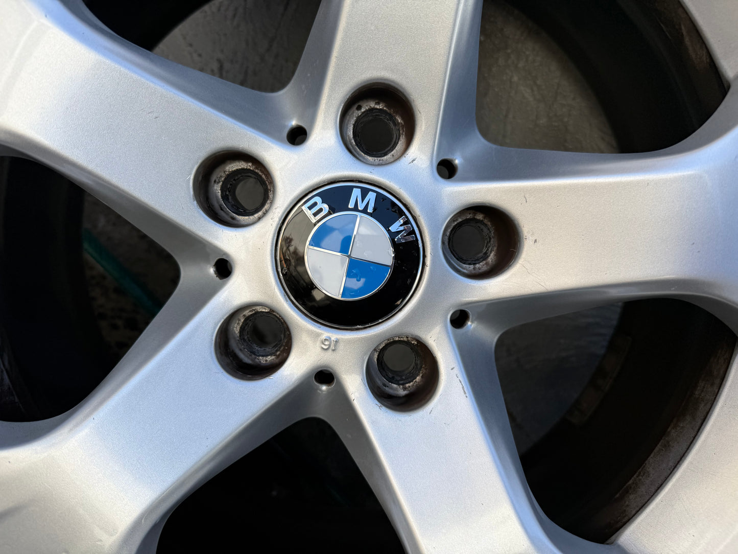 BMW X1 17” Alloy Wheels with Excellent Tyres