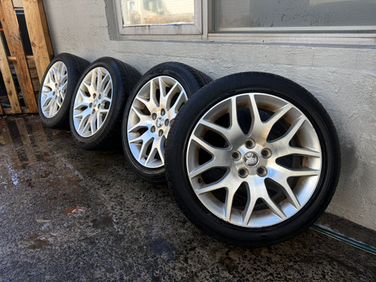 Holden Commodore VE International 18” Alloy Wheels with Good Tyres