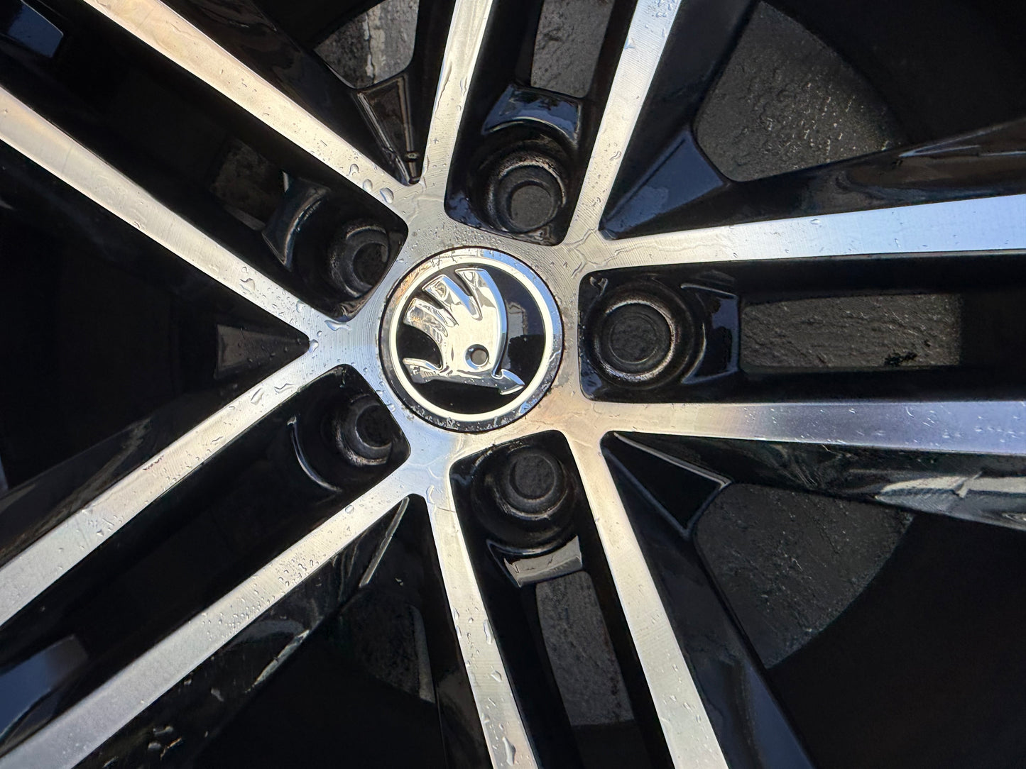 Skoda Fabia/Rapid 17” Alloy Wheels with Good Tyres