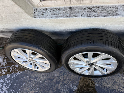 Toyota Camry 17” Alloy Wheels with Excellent Tyres