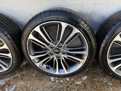 Hyundai Veloster 18” Alloy Wheels with Excellent Tyres