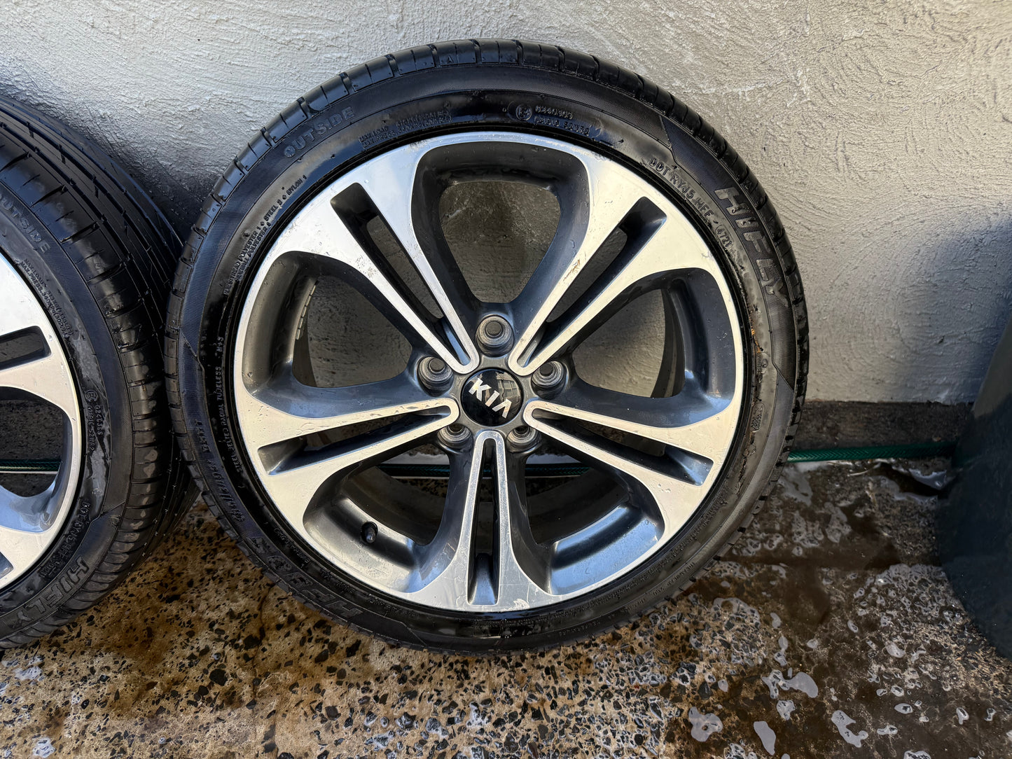 Kia Cerato 17” Alloy Wheels with Good Tyres Set of 5