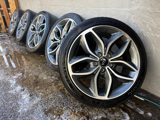 Kia Cerato/Forte 18” Alloy Wheels with Good Tyres Set of 5