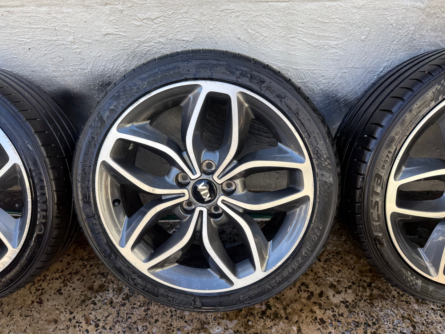 Kia Cerato/Forte 18” Alloy Wheels with Good Tyres Set of 5