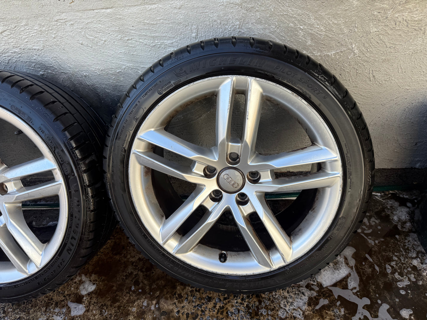 Audi A3/A4 18” Alloy Wheels with Excellent Tyres