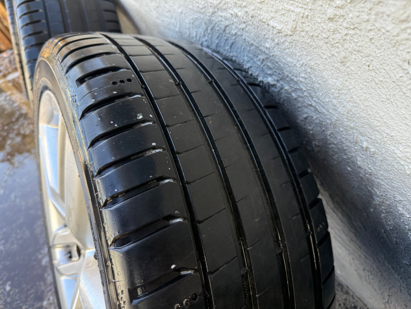 Audi A3/A4 18” Alloy Wheels with Excellent Tyres