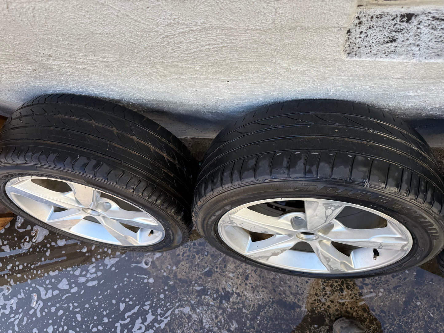 Holden Commodore VE/VF 18” Alloy Wheels with Good Tyres Set of 5