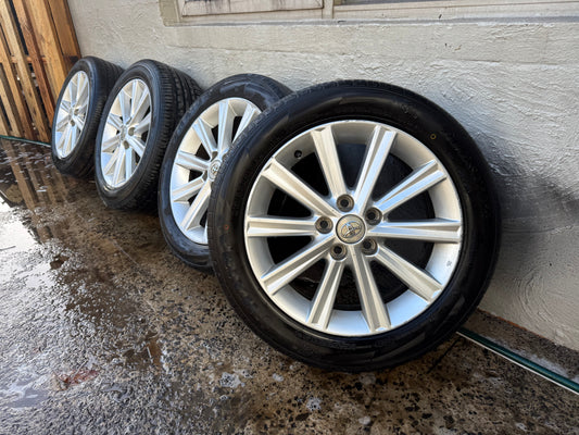 Toyota Camry 17” Alloy Wheels with Good Tyres