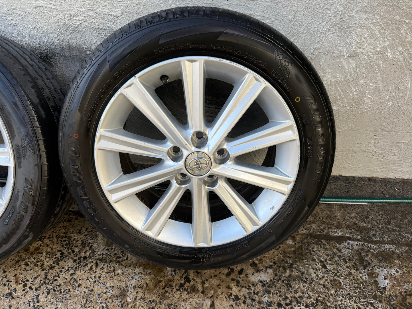 Toyota Camry 17” Alloy Wheels with Good Tyres