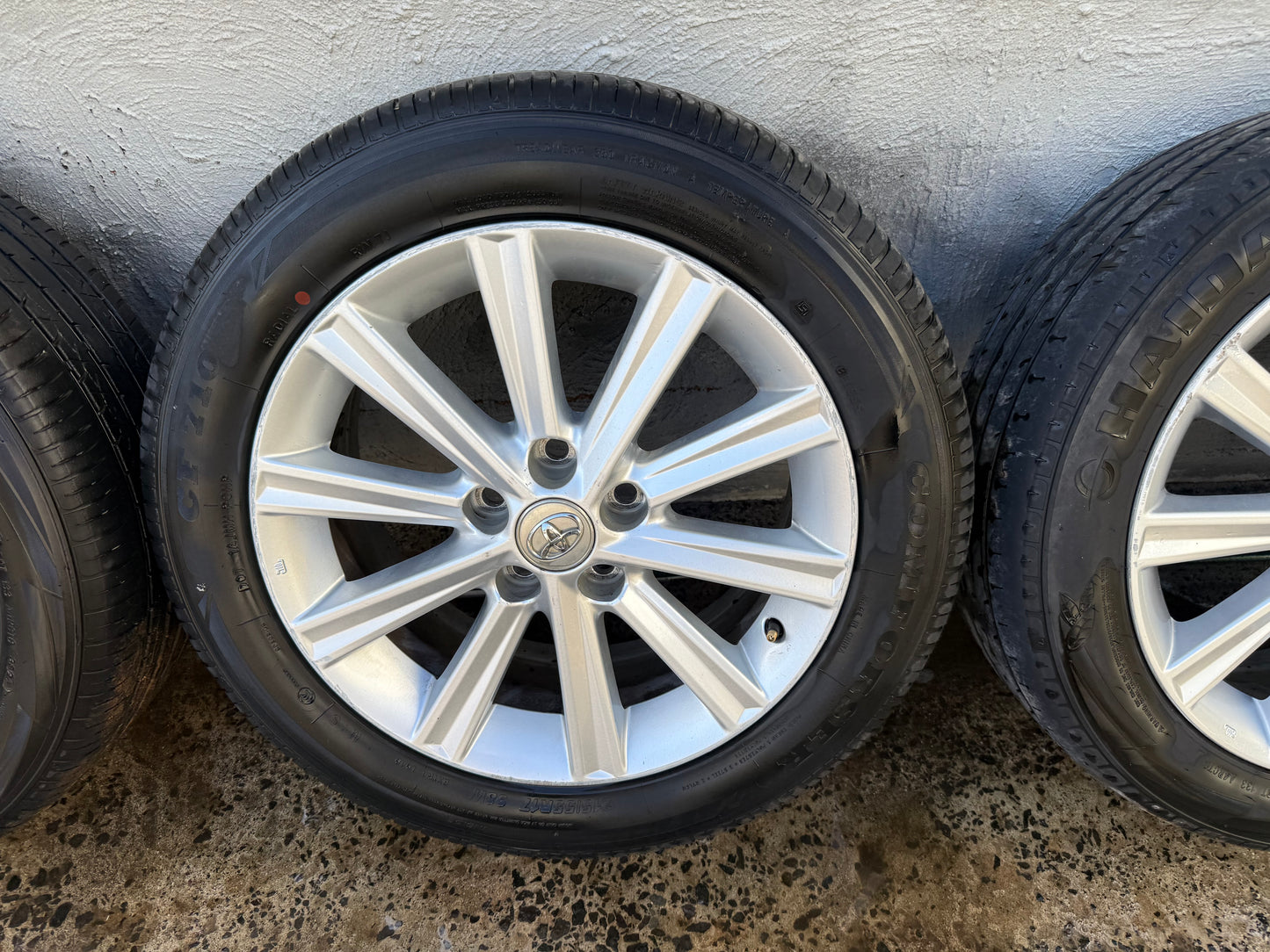 Toyota Camry 17” Alloy Wheels with Good Tyres