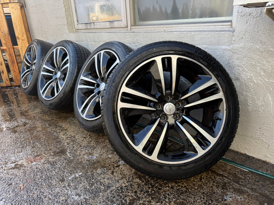 Chrysler 300 20” Alloy Wheels with Tyres