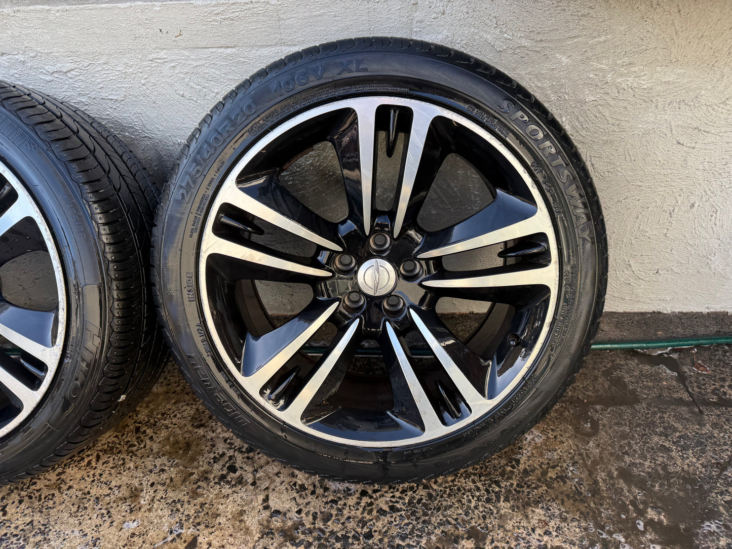 Chrysler 300 20” Alloy Wheels with Tyres