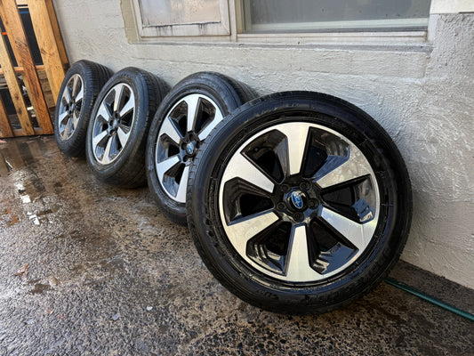 Subaru Forester 17” Alloy Wheels with Excellent Tyres