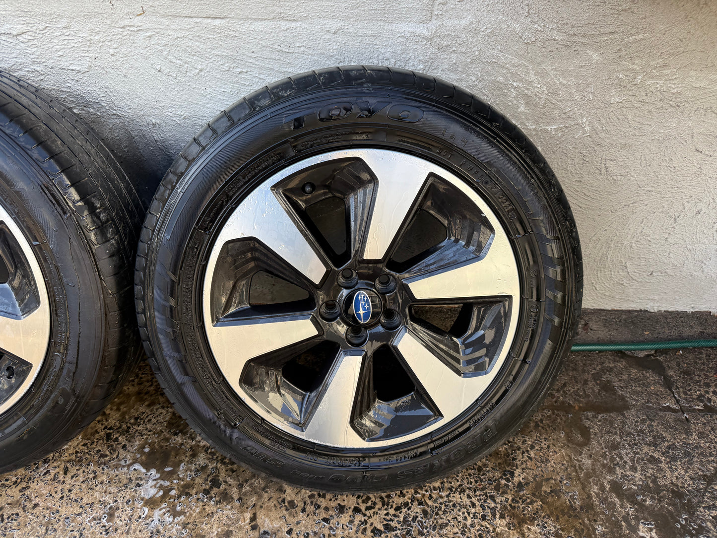 Subaru Forester 17” Alloy Wheels with Excellent Tyres