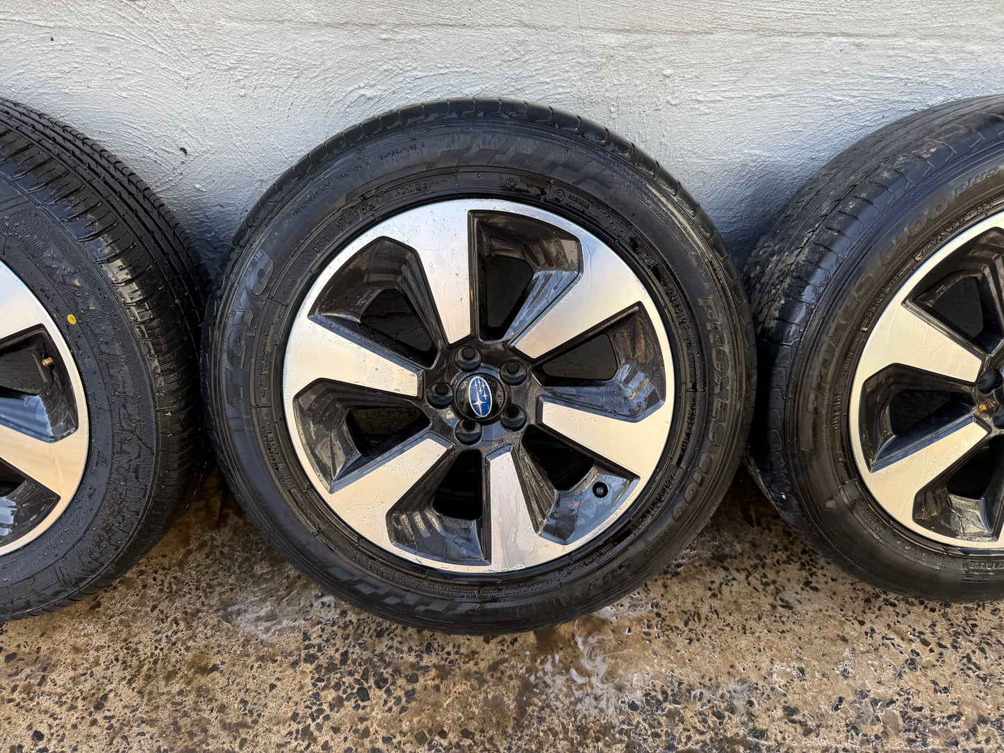 Subaru Forester 17” Alloy Wheels with Excellent Tyres