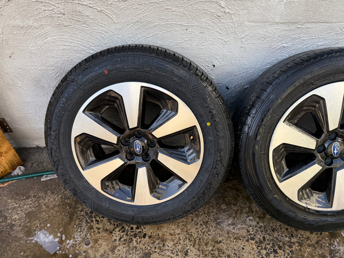 Subaru Forester 17” Alloy Wheels with Excellent Tyres