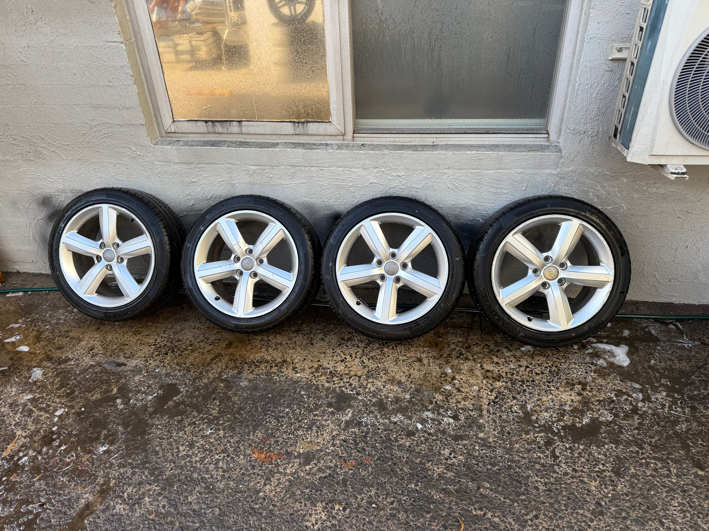 Audi A3 17” Alloy Wheels with Excellent Tyres