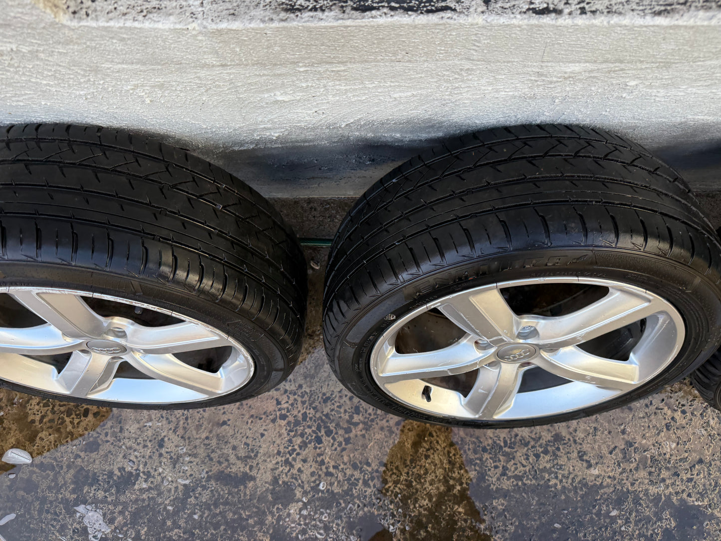 Audi A3 17” Alloy Wheels with Excellent Tyres