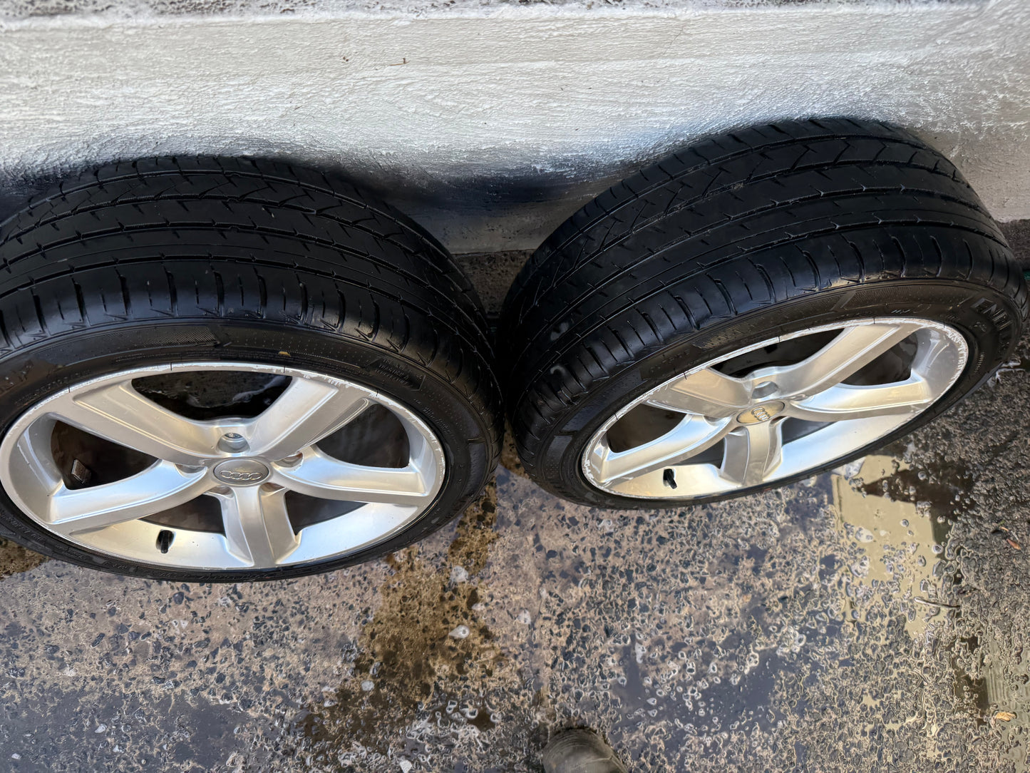 Audi A3 17” Alloy Wheels with Excellent Tyres