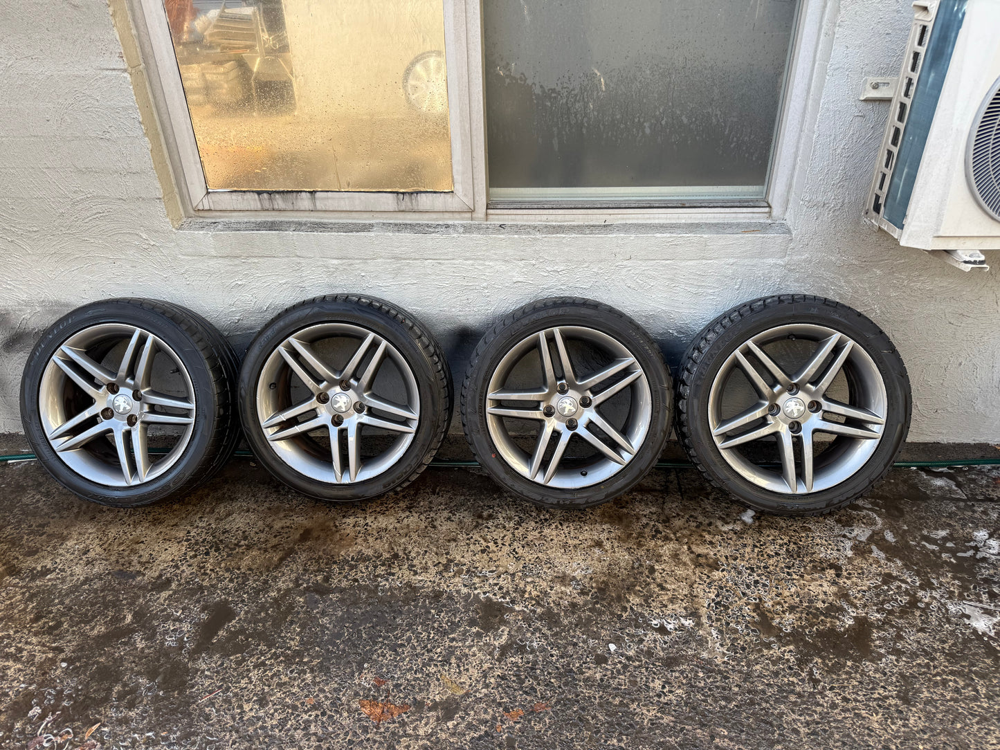 Peugeot 307 17” Alloy Wheels with Good Tyres