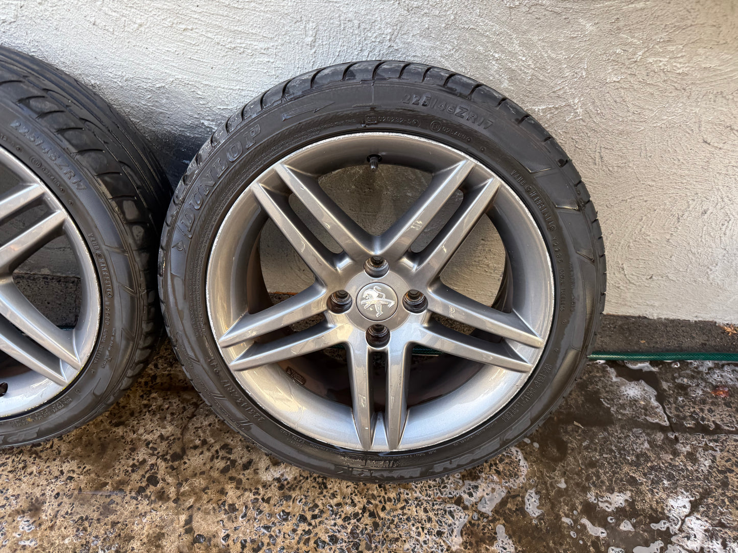 Peugeot 307 17” Alloy Wheels with Good Tyres