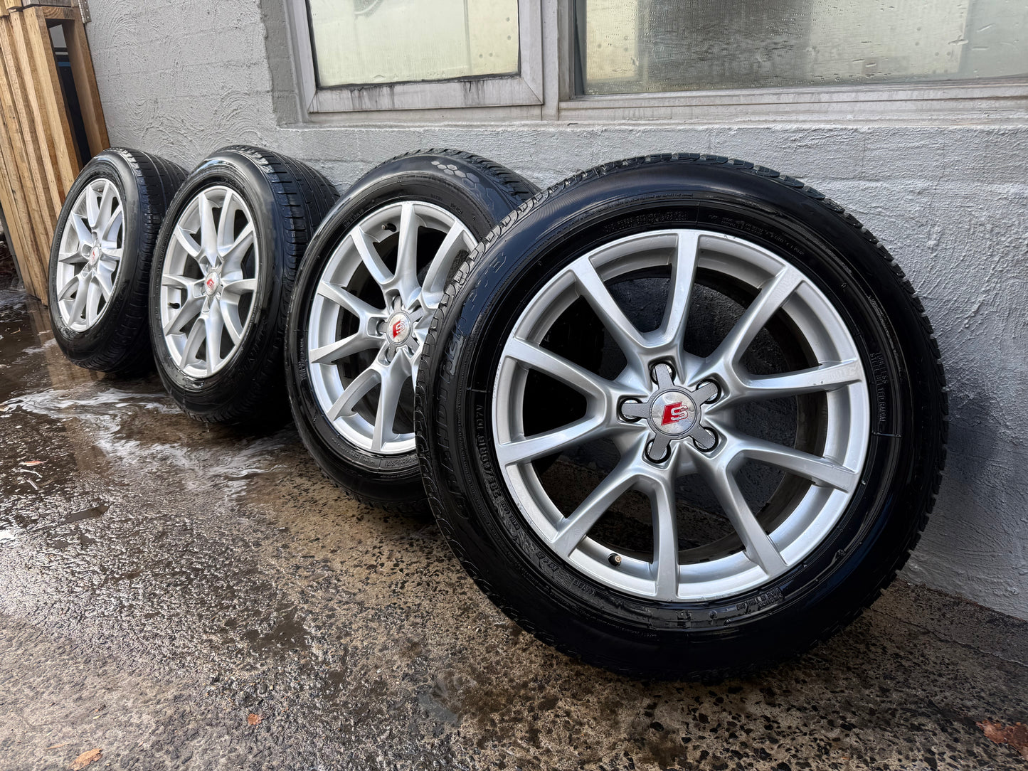 Audi Q5 18 “ Alloy Wheels with Good Tyres