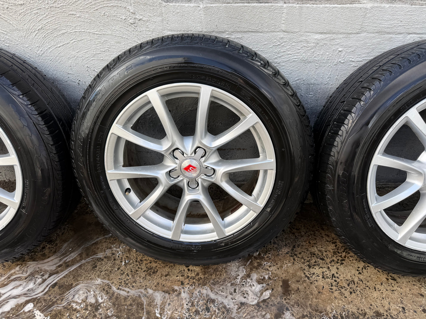 Audi Q5 18 “ Alloy Wheels with Good Tyres