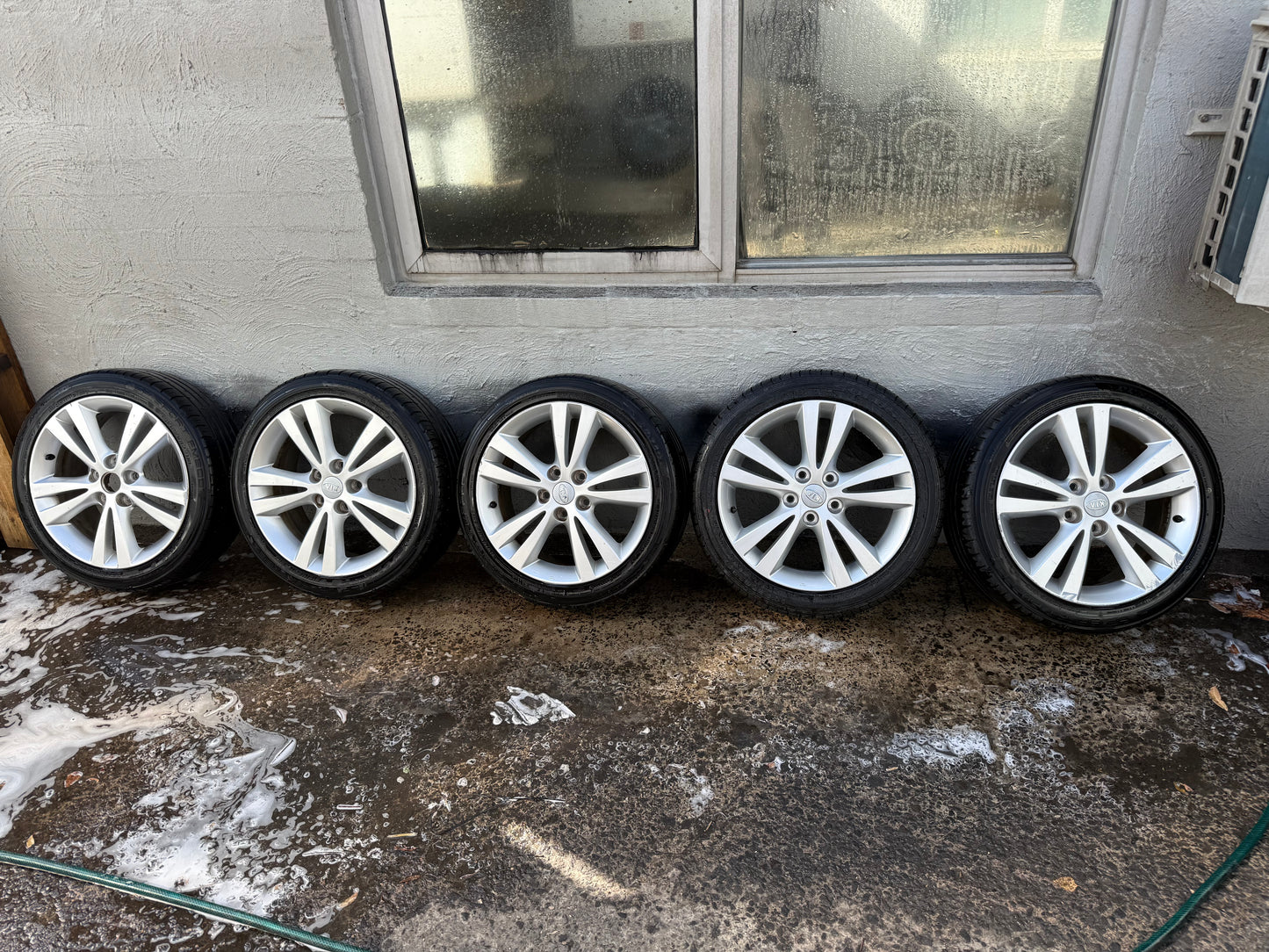 Kia Cerato 17” Alloy Wheels with Good Tyres Set of 5