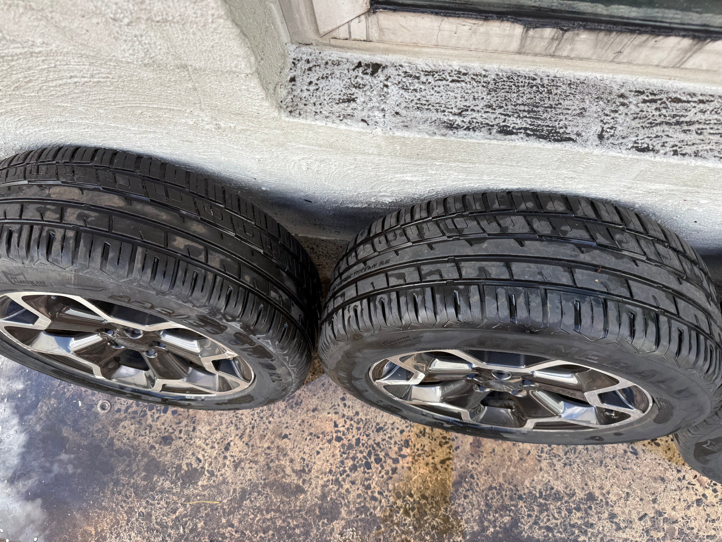 Subaru XV 17” Alloy Wheels with Excellent Tyres