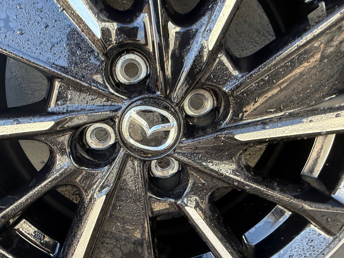 Mazda 2 16” Alloy Wheels with Excellent Tyres