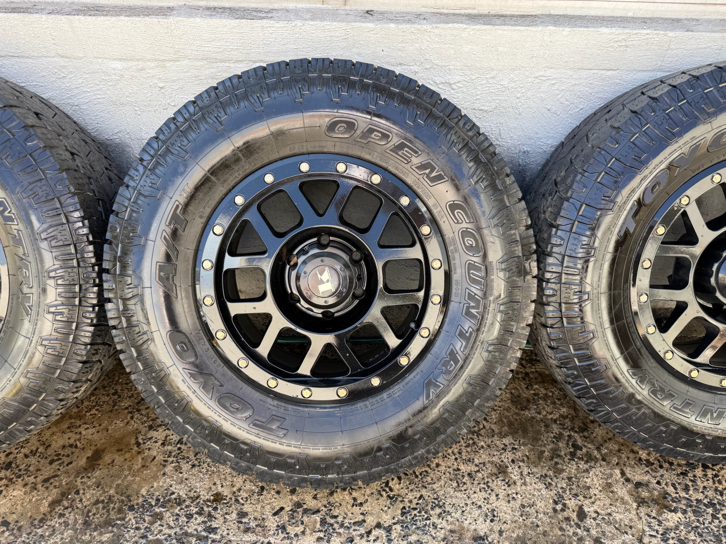 King Off-Road 16” Alloy Wheels with Toyo Open Country A/T Tyres