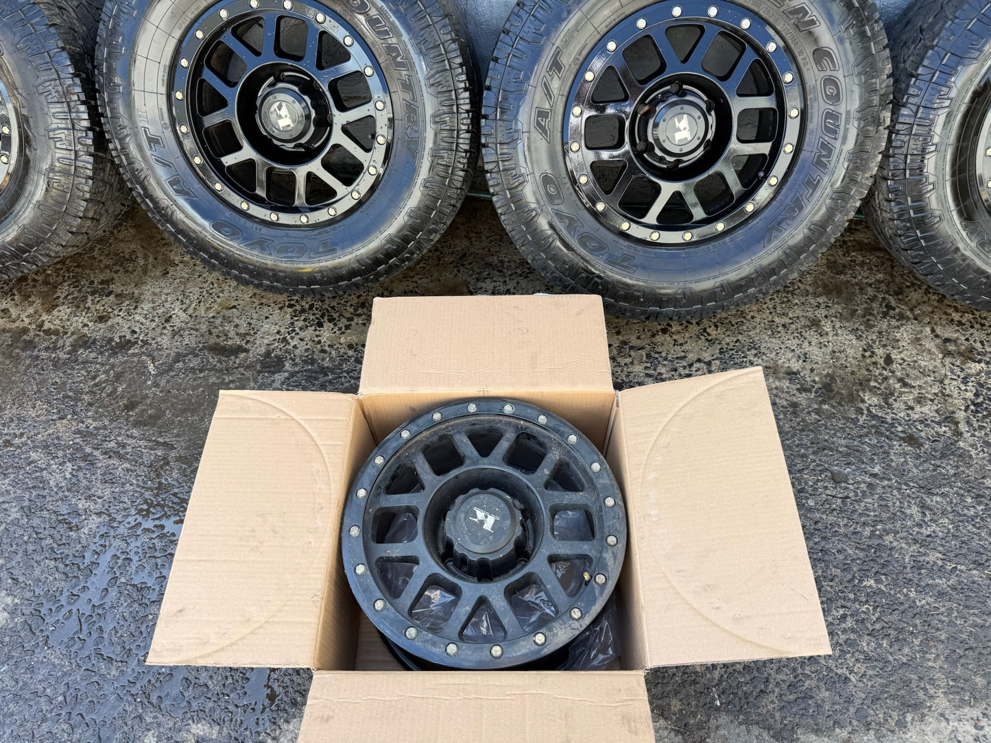 King Off-Road 16” Alloy Wheels with Toyo Open Country A/T Tyres