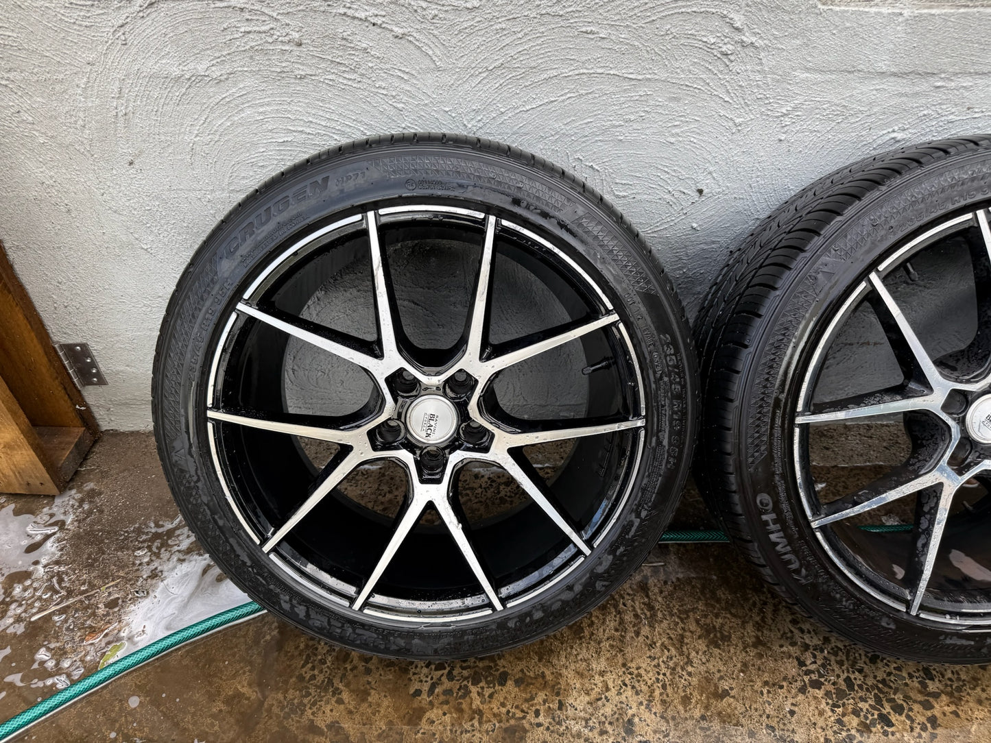 Savini Black 19” Alloy Wheels with Excellent Tyres
