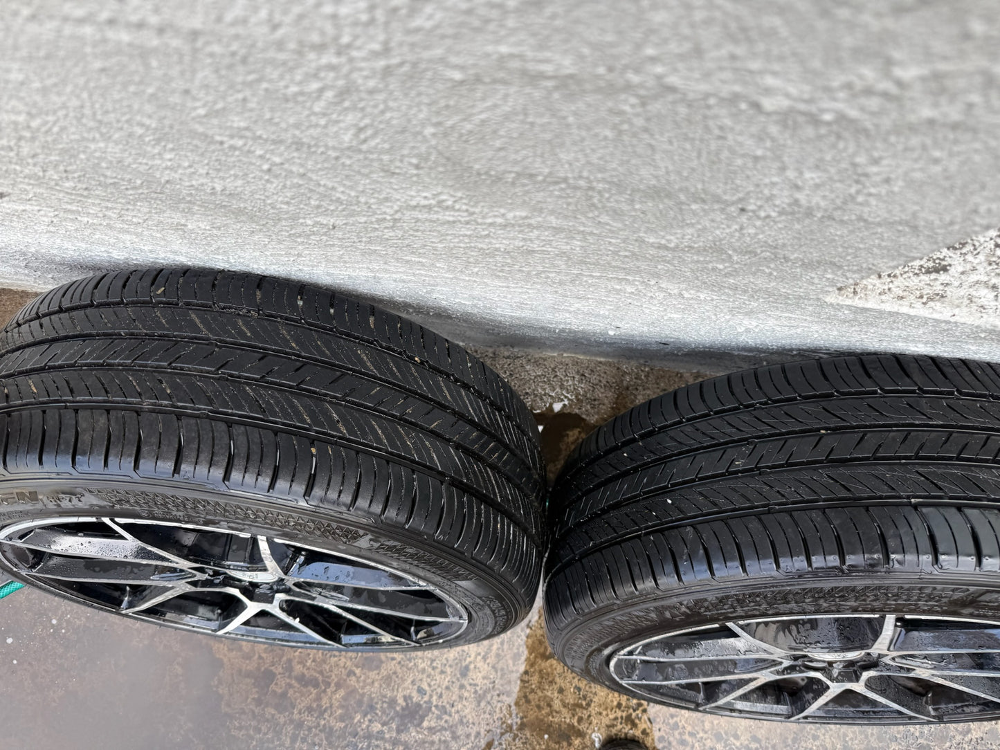 Savini Black 19” Alloy Wheels with Excellent Tyres